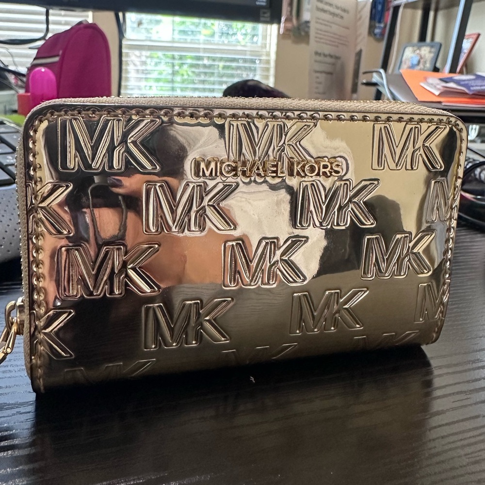 Michael Kors Gold Wallet